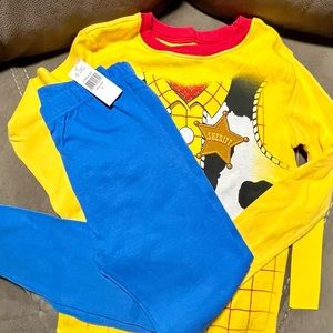 NWT! Disney Kids Sheriff Woody 2 piece Pajama Set/Size 7/Snug-Fitting/💯% Cotton